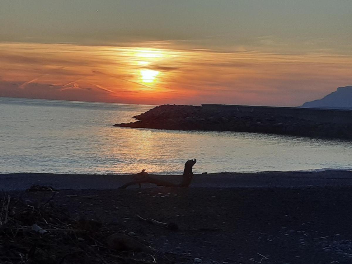 Azzurra Casa Vacanza Ventimiglia Dış mekan fotoğraf